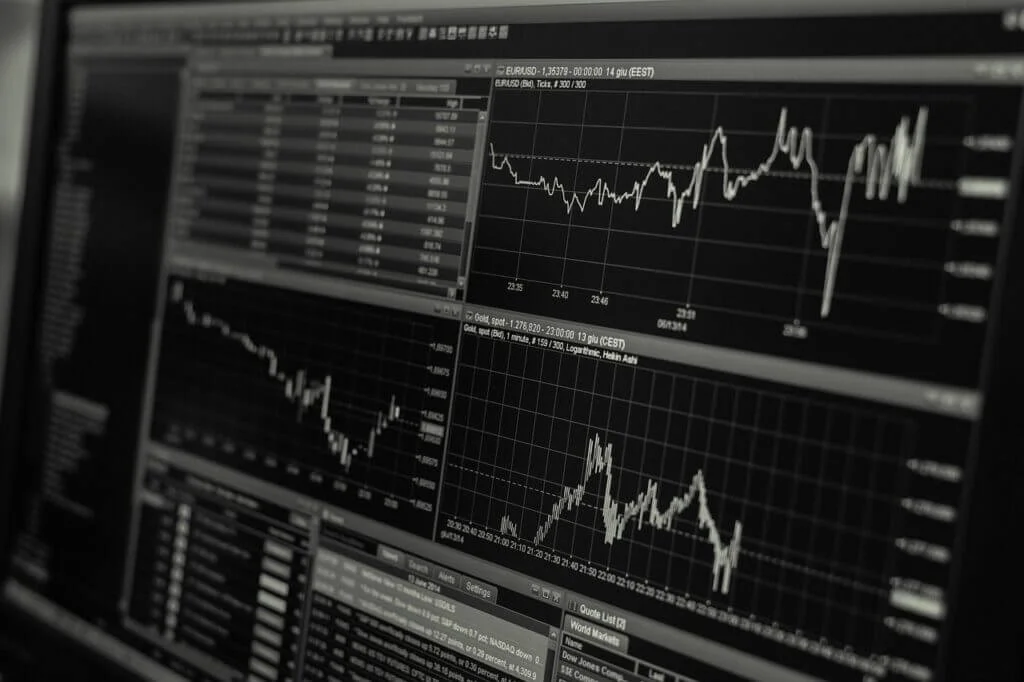 التخطيط الضريبي التخطيط الضريبي يعني البحث عن الطرق القانونية لتقليل المبالغ المستحقة كضرائب. وفي دولة الإمارات العربية المتحدة