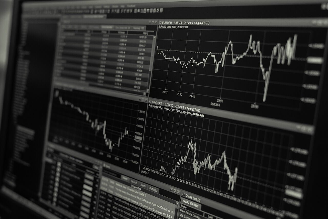 التخطيط الضريبي التخطيط الضريبي يعني البحث عن الطرق القانونية لتقليل المبالغ المستحقة كضرائب. وفي دولة الإمارات العربية المتحدة
